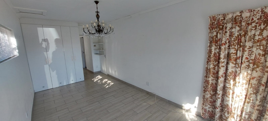 4 Bedroom Property for Sale in Wavecrest Eastern Cape